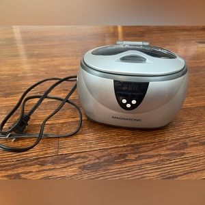 Ultrasonic jewelry cleaner